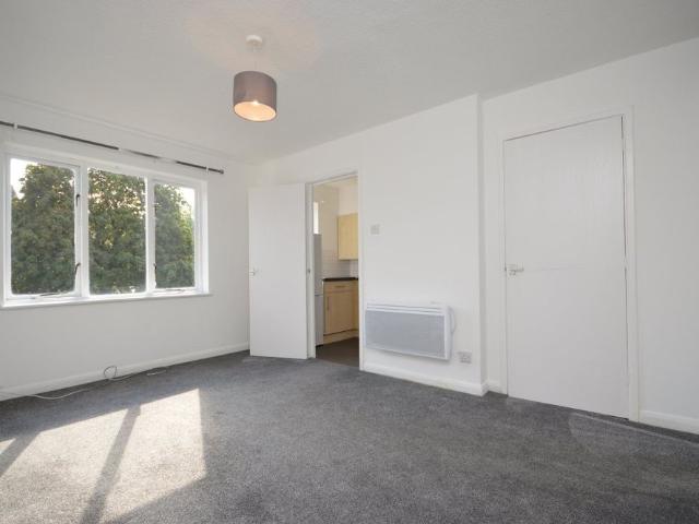 Apartment for rent in London Borough of Lewisham, Cat Hill