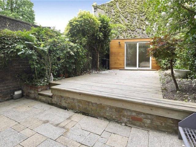 Apartment for rent in Earl's Court, Greater London