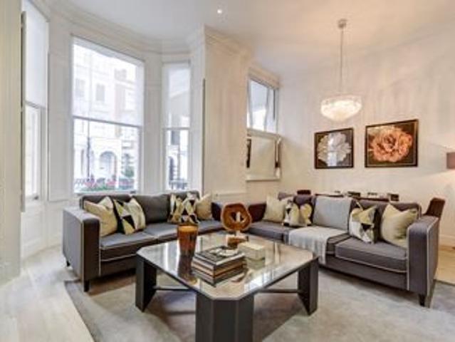 Apartment for rent in Earl's Court, Greater London