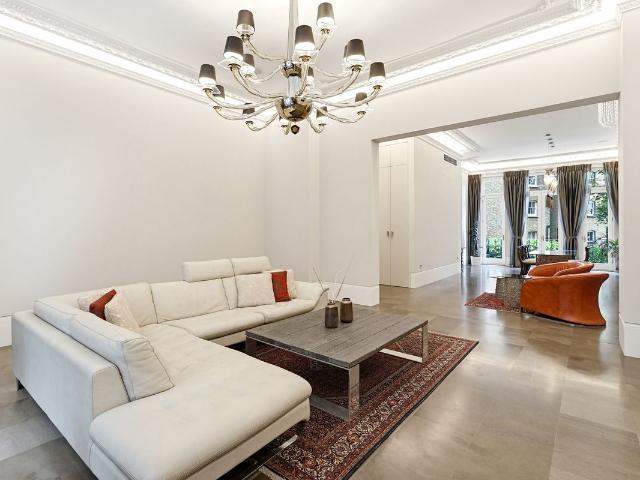 House for rent in Earl's Court, Greater London