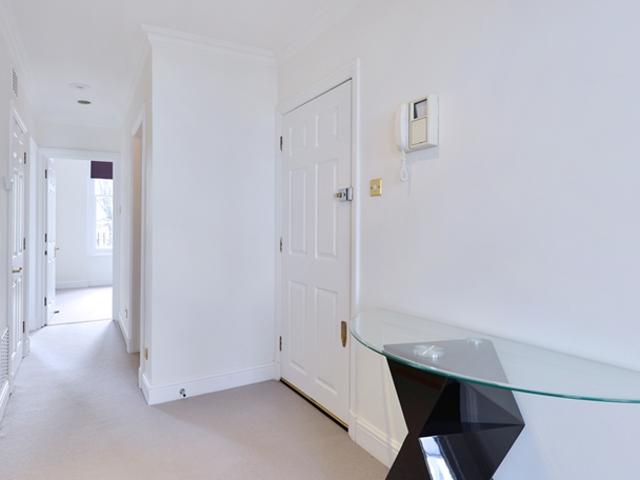 Apartment for rent in Earl's Court, Greater London