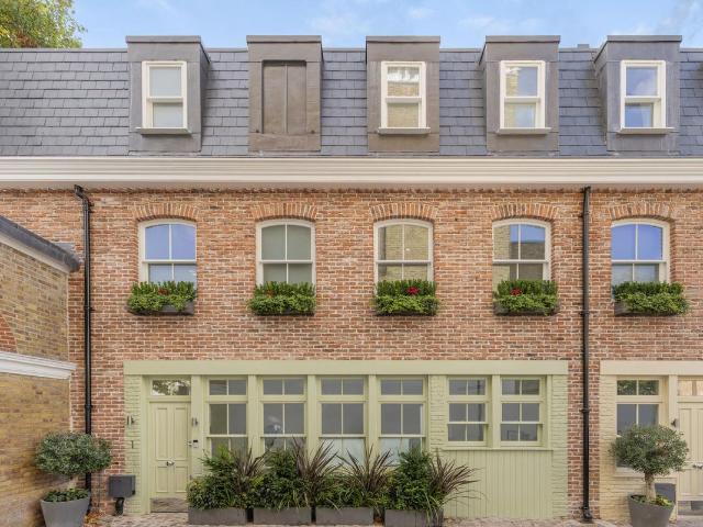 House for rent in Royal Borough of Kensington and Chelsea, Greater London