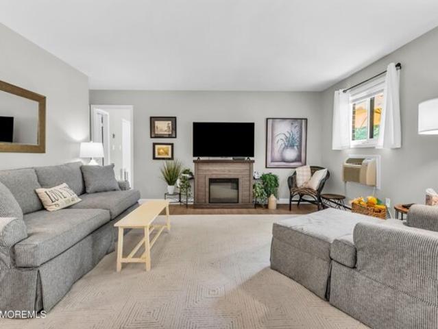 Condo for sale in Monmouth, New Jersey