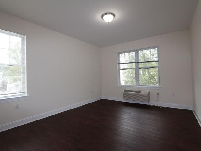 Apartment for rent in Bogota, New Jersey