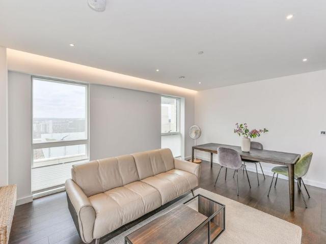 House for rent in Nine Elms, Greater London