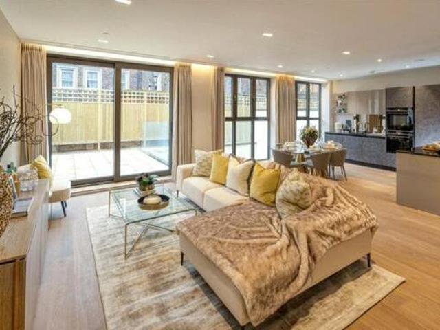House for sale in Lyons, Greater London