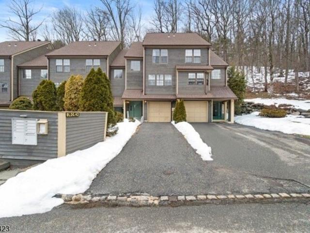Condo for sale in Passaic, New Jersey