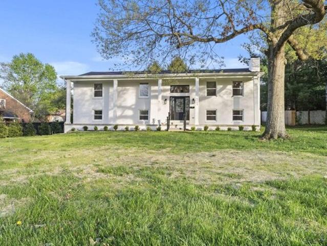 House for sale in Paris, Kentucky