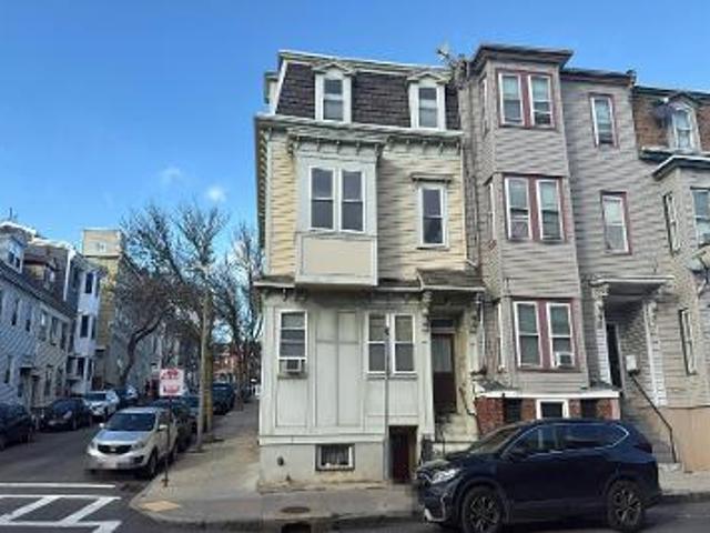Condo for sale in The Flats, Boston