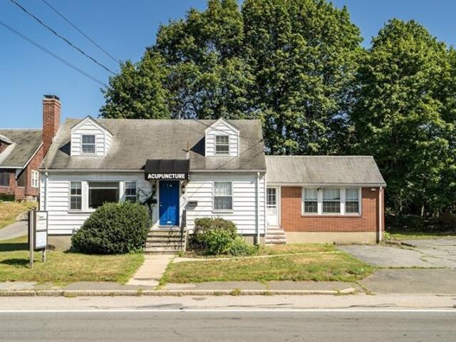 House for sale in Woburn, Massachusetts