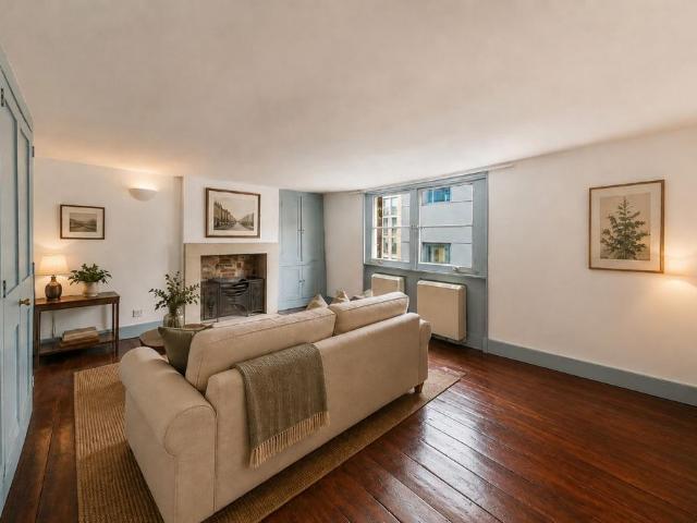 House for rent in Soho, Greater London