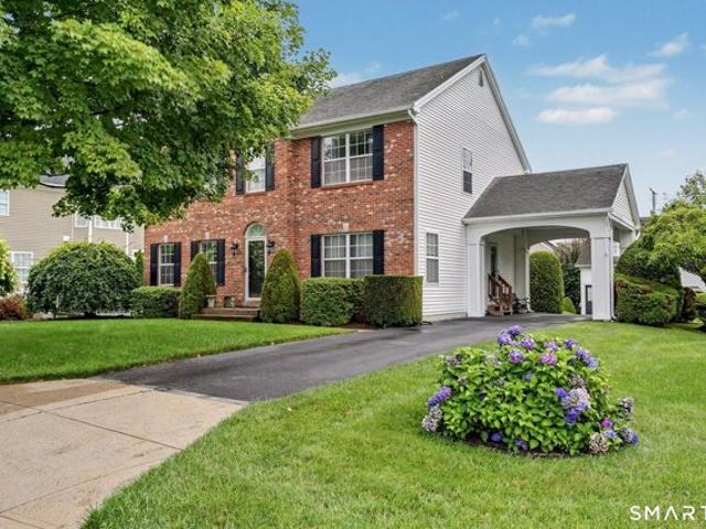 House for sale in Baldwins Crossing, Milford
