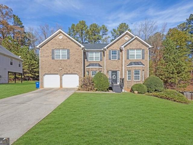 House for sale in Red Oak, Georgia