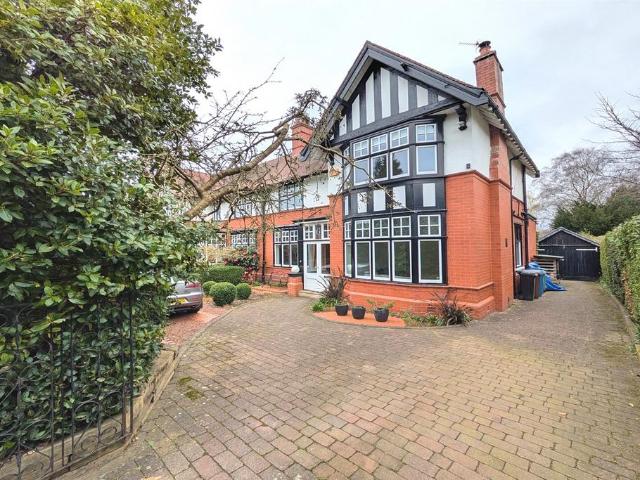 House for rent in Marple, Greater Manchester