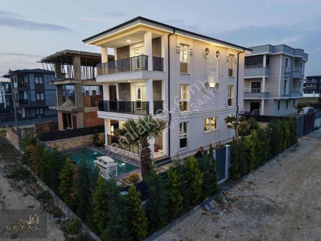 Marmaraereğlisi, Tekirdağ içerisinde satılık Villa