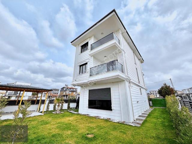 Marmaraereğlisi, Tekirdağ içerisinde satılık Villa
