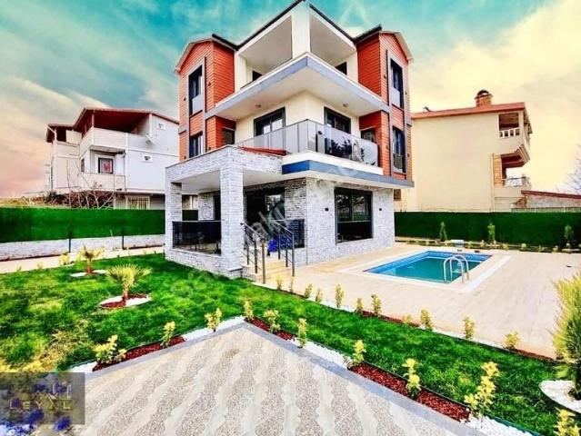 Marmaraereğlisi, Tekirdağ içerisinde satılık Villa