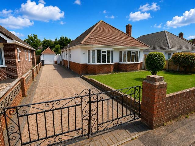 House for rent in Holdenhurst, Bournemouth