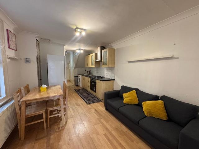 Apartment for rent in London Borough of Ealing, Greater London