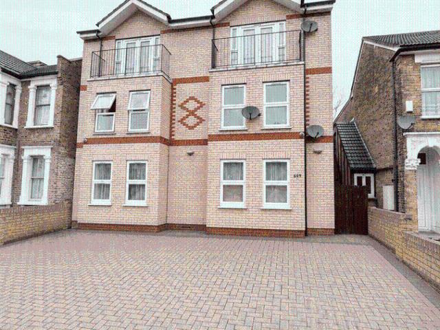 House for rent in Leyton, Greater London