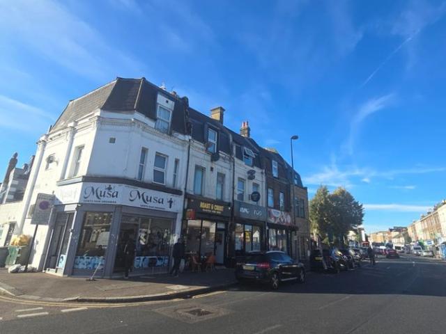 House for rent in London Borough of Newham, Greater London