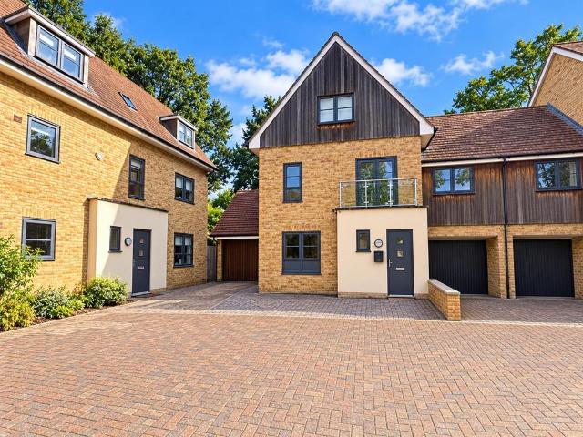 House for rent in Chipping Hill, Essex