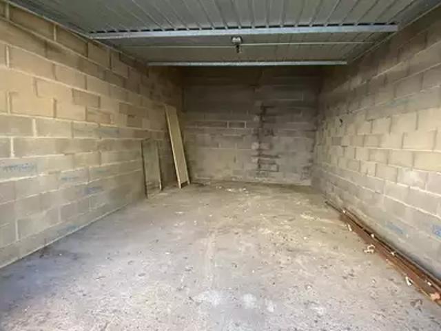 Garage vente à Narbonne, Lézignan-corbières