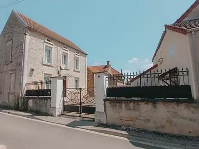 Maison vente à Les Auvis, Lézinnes