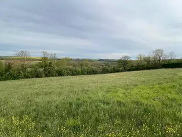 Terrain vente à Les Auvis, Lézinnes