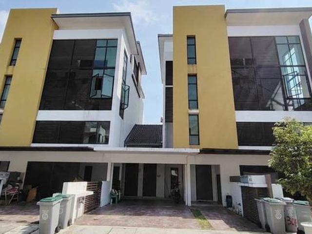 Townhouse for sale in Nilai, Negeri Sembilan