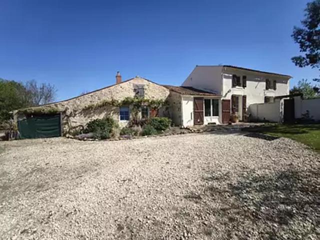 Maison vente à Fontenay-le-Comte, L'hermenault