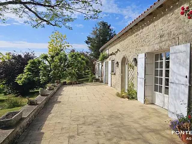 Maison vente à Fontenay-le-Comte, L'hermenault