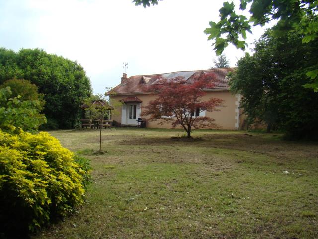 Maison vente à Montmorillon, Lhommaizé
