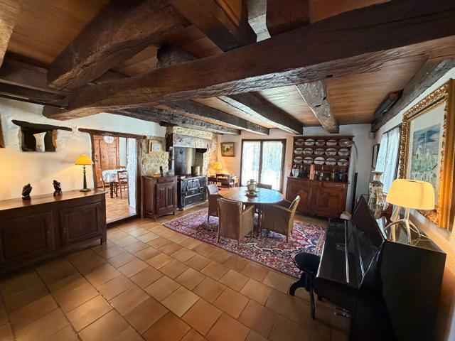 Maison vente à Montmorillon, Lhommaizé