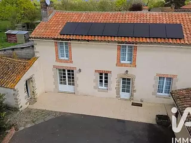 Maison vente à Parthenay, Lhoumois