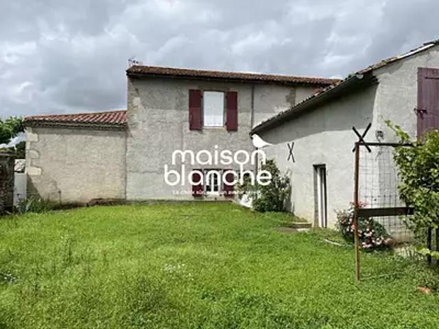 Maison location à Parthenay, Lhoumois
