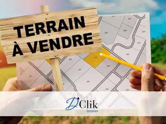 Terrain vente à Laval, L'huisserie