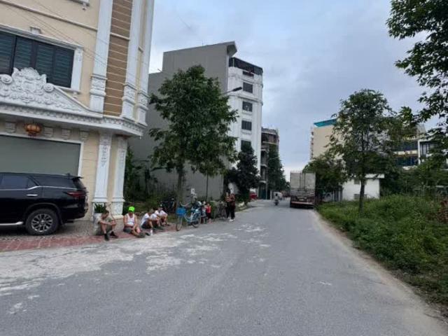 Nhà mặt phố bán tại Hoàn Kiếm, Hà Nội