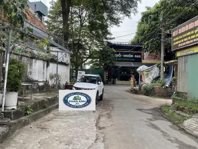 Nhà bán tại Khuôn viên UBND Thành phố Hồ Chí Minh, Thành phố Hồ Chí Minh