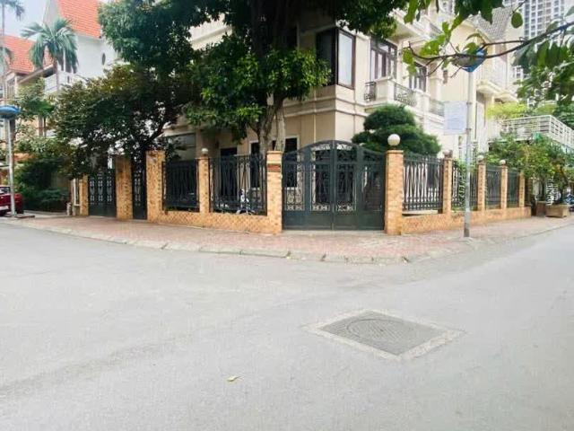 Biệt Thự bán tại Hoàn Kiếm, Hà Nội