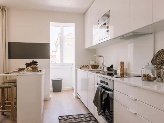 Apartamento alugar em São João de Brito, Lisboa