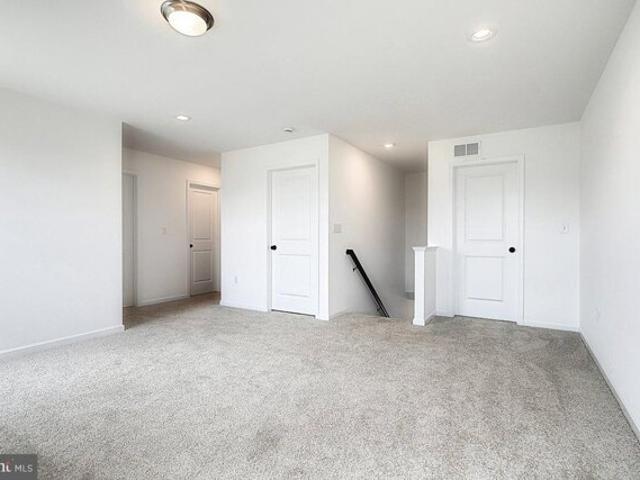 House for sale in Spring Grove