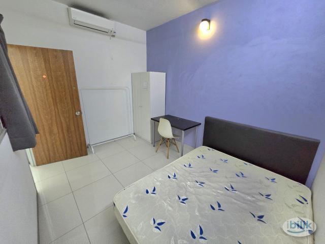 Room for rent in Petaling, Alam Impian