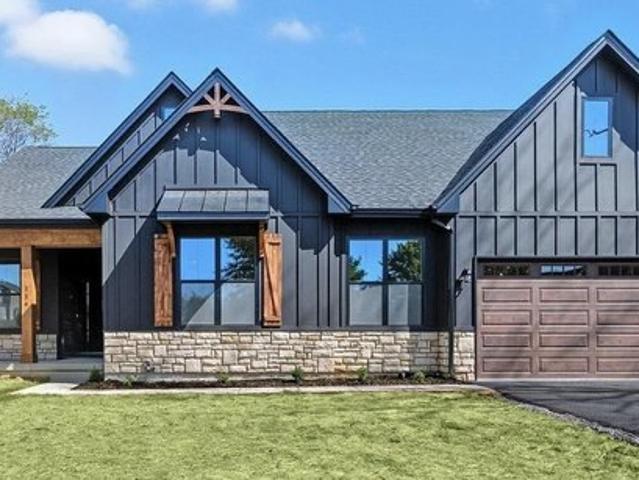 House for sale in Berkeley Springs, West Virginia