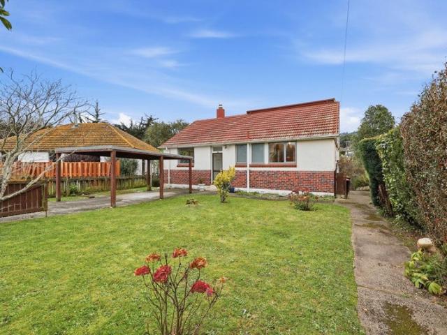 House for rent in Otakou