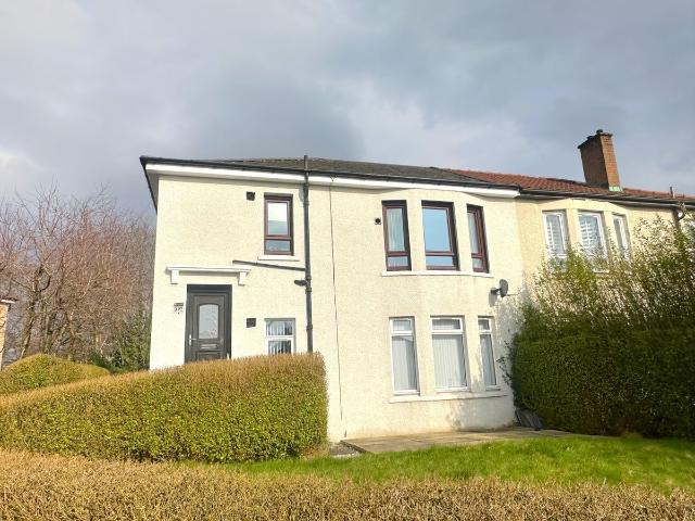 Studio for rent in Riddrie Knowes, Riddrie