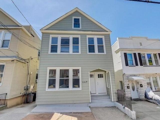 House for sale in Hudson, New Jersey