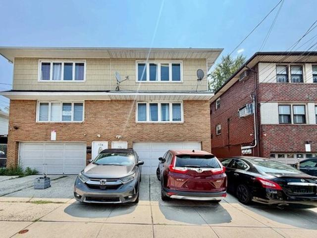 House for sale in Hudson, New Jersey