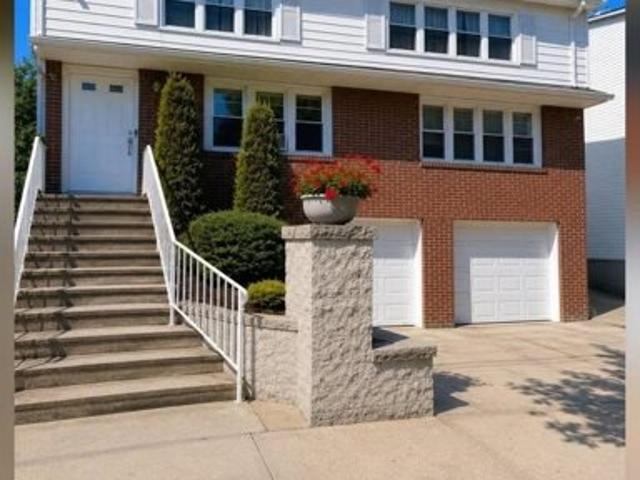 House for sale in Hudson, New Jersey