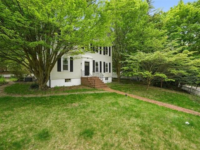 House for sale in Port Jefferson House for sale in Port Jefferson